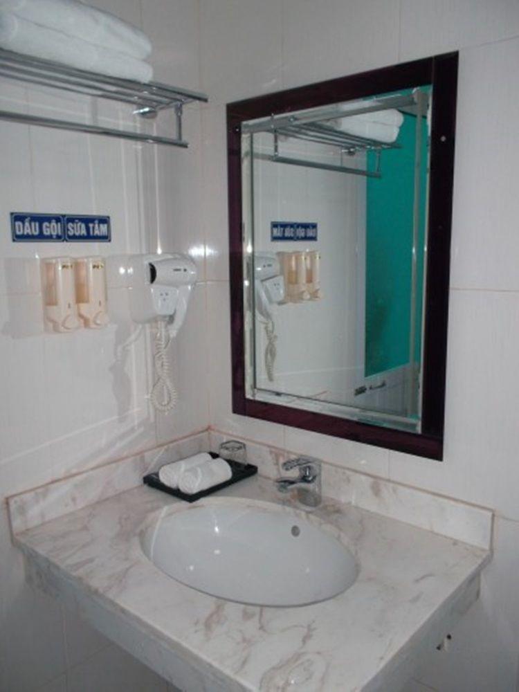Phu Nhuan Hotel Ανόι Εξωτερικό φωτογραφία